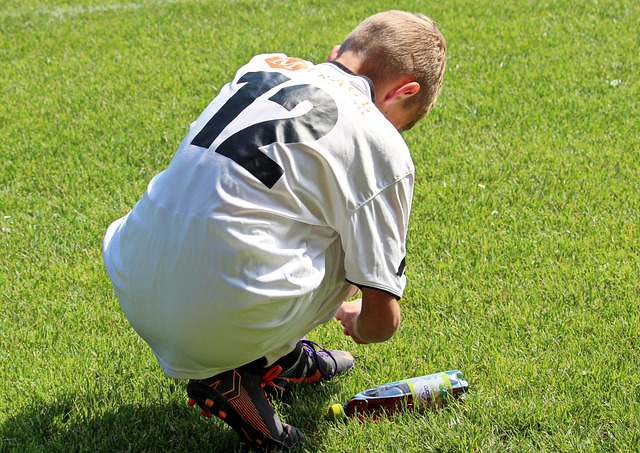 他不仅关注 他不仅关注